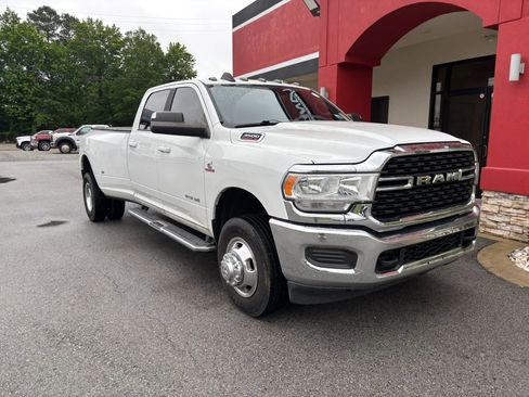 Used 2022 RAM 3500 Big Horn AWD/4WD image 9