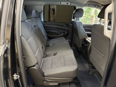 Used 2019 GMC Yukon XL SLE image 19