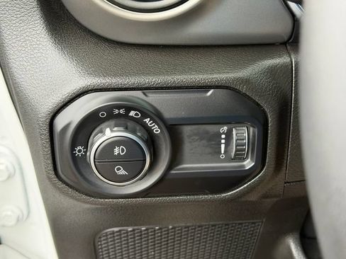 Used 2023 Jeep Gladiator Sport AWD/4WD image 12