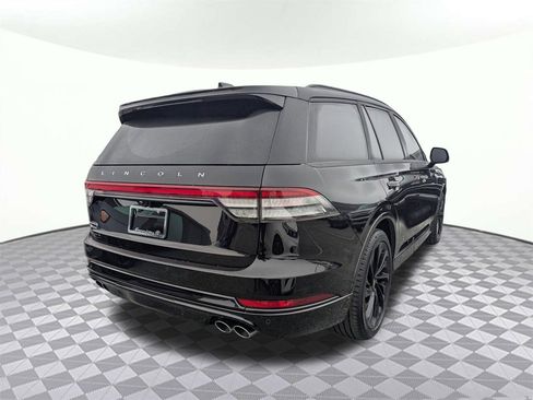 Used 2025 Lincoln Aviator Reserve w/ Equipment Group 201A image 3