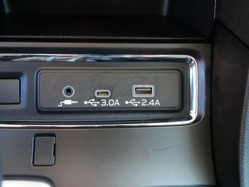 Used 2025 Subaru Ascent Premium AWD/4WD image 29