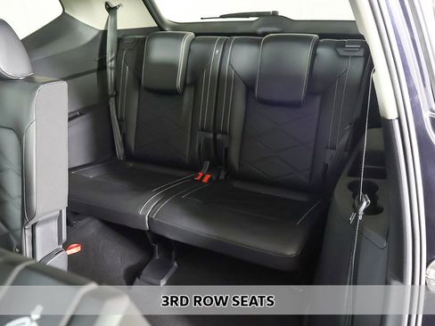 Used 2025 Volkswagen Atlas SE image 8