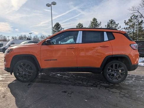 New 2026 Jeep Compass Latitude image 13