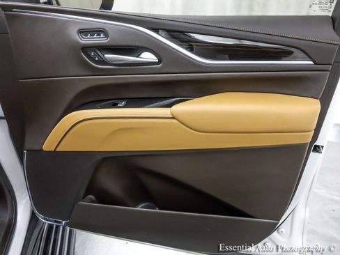 Used 2023 Cadillac Escalade Sport w/ LPO, ONYX Package image 37