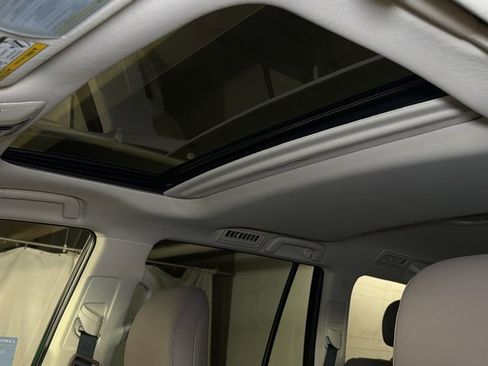 Used 2023 Lexus GX 460 Premium w/ Premium Package AWD/4WD image 6