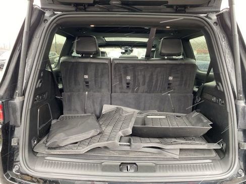 Used 2023 Jeep Wagoneer Series II w/ Premium Group I image 5