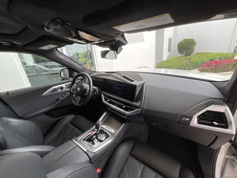 Used 2025 BMW XM image 20