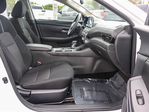 Used 2024 Nissan Sentra SV image 16