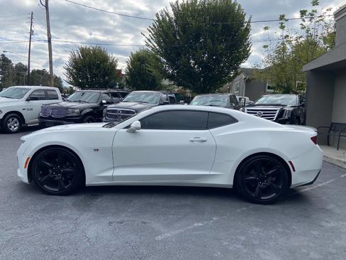 Used 2017 Chevrolet Camaro LT image 10