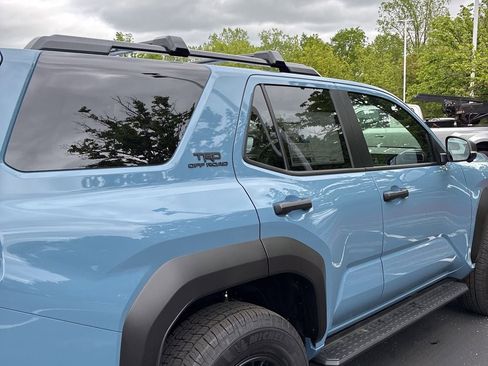 Used 2026 Toyota 4Runner TRD Off-Road Premium w/ Tow Technology Package AWD/4WD image 3