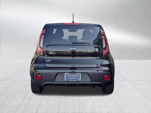 Used 2017 Kia Soul FWD image 4