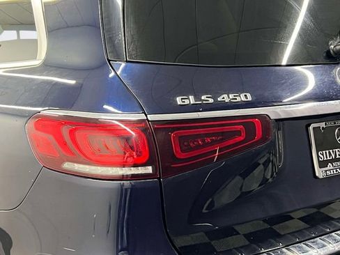 Used 2022 Mercedes-Benz GLS 450 4MATIC image 8