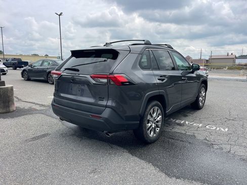 Used 2020 Toyota RAV4 XLE Premium AWD/4WD image 5