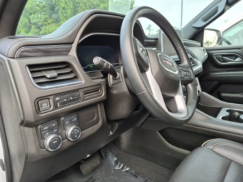 Used 2023 GMC Yukon SLT AWD/4WD image 14