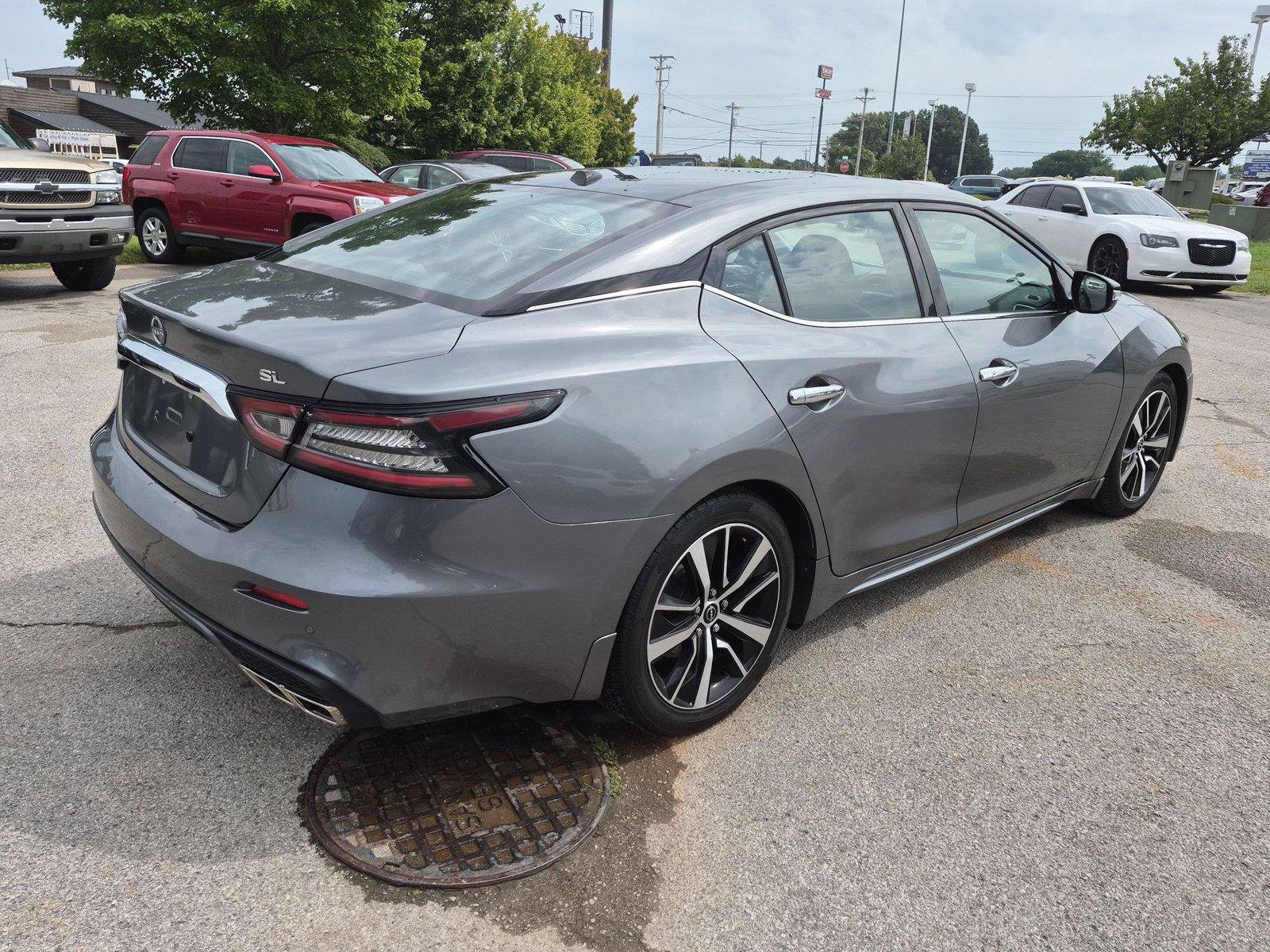 Used 2023 Nissan Maxima SL FWD image 5