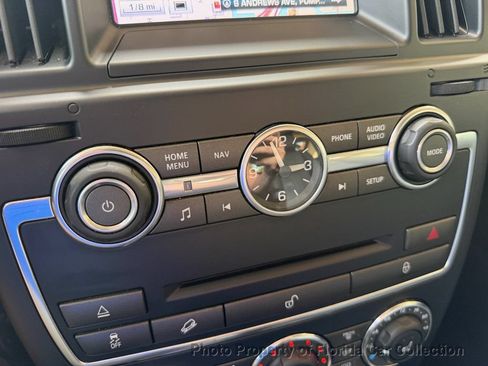 Used 2014 Land Rover LR2 AWD/4WD image 54