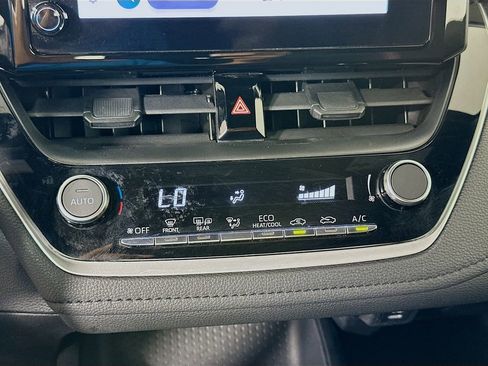 Used 2024 Toyota Corolla SE image 15