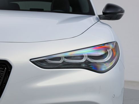 New 2026 Alfa Romeo Stelvio Sprint w/ Convenience Package AWD/4WD image 9