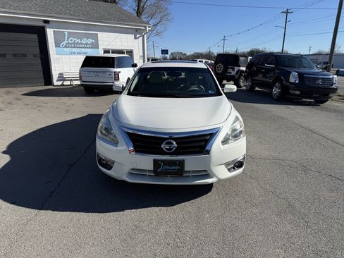 Used 2014 Nissan Altima 3.5 SL w/ Technology Package image 3