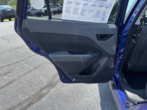 New 2025 Subaru Crosstrek 2.5i Premium image 32