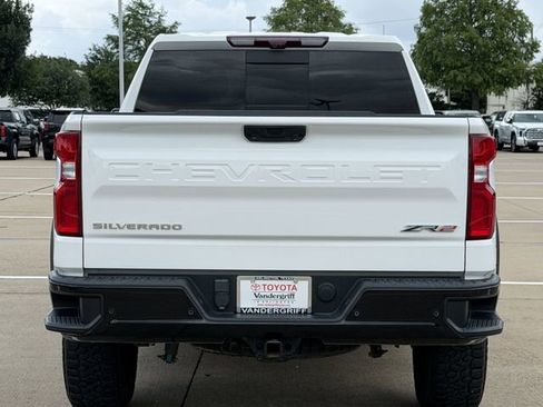 Used 2023 Chevrolet Silverado 1500 ZR2 w/ Technology Package AWD/4WD image 5