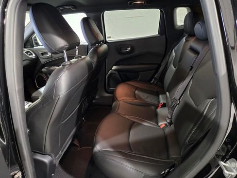 Certified 2021 Jeep Compass 80th Special Edition image 11