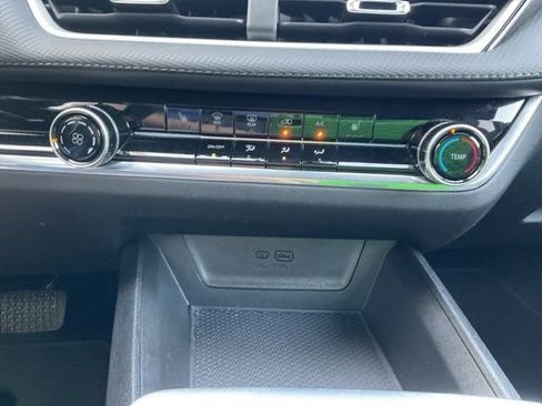 Used 2025 Chevrolet Equinox LT image 26