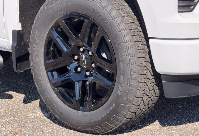 New 2026 Chevrolet Silverado 1500 RST w/ RST Select Package AWD/4WD image 9