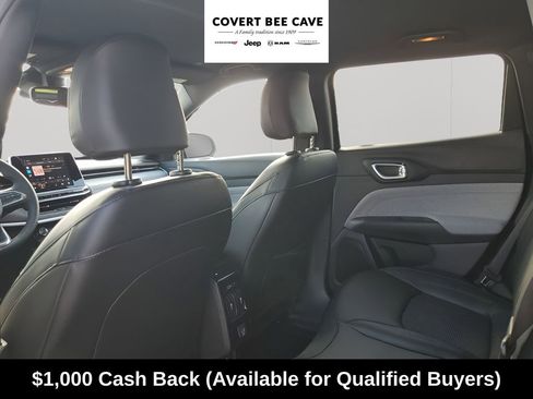 New 2026 Jeep Compass Latitude image 20