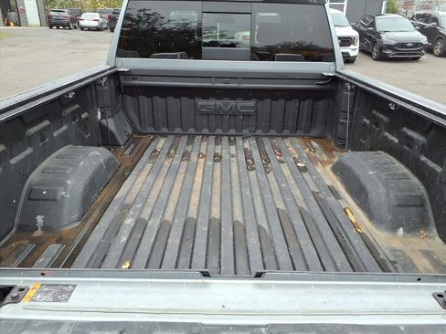 Used 2024 GMC Sierra 2500 SLE image 19