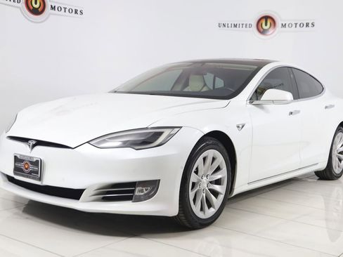 Used 2019 Tesla Model S 75D image 5
