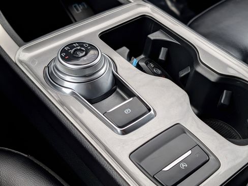 Used 2023 Ford Edge SEL image 17