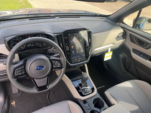 Used 2025 Subaru Forester Premium w/ Protection Package AWD/4WD image 13