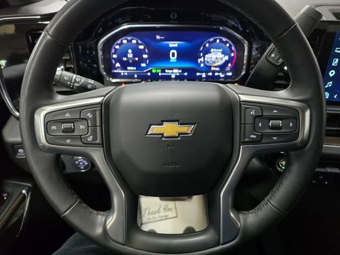 Used 2025 Chevrolet Silverado 2500 LT AWD/4WD image 18