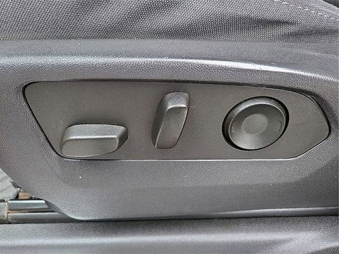 Used 2023 Chevrolet Silverado 1500 LT Trail Boss w/ Convenience Package II image 16