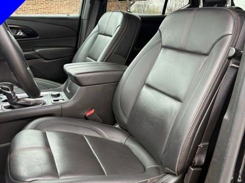 Used 2023 Chevrolet Traverse RS w/ LPO, Floor Liner Package AWD/4WD image 16