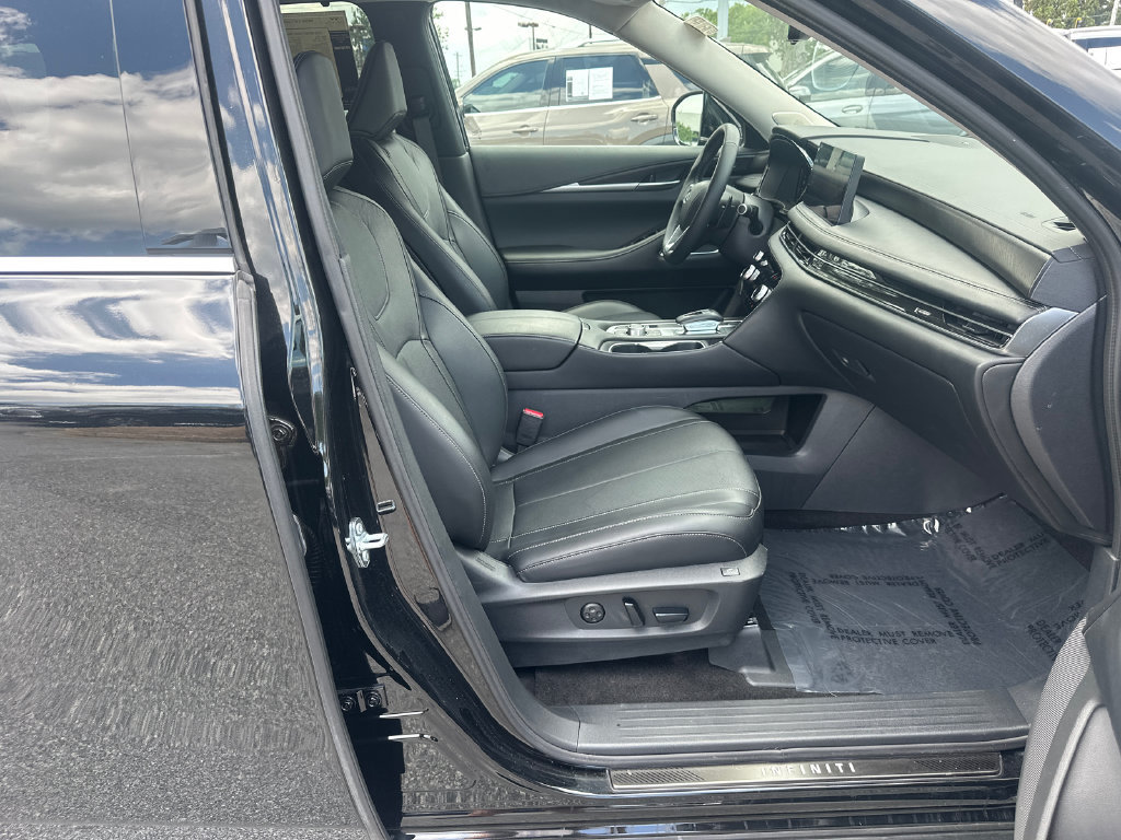Used 2025 INFINITI QX60 Sensory w/ Vision Package AWD/4WD image 11