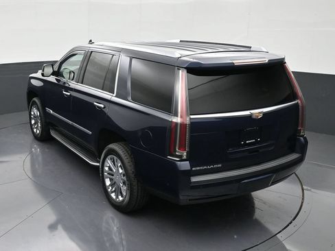 Used 2020 Cadillac Escalade 2WD image 14