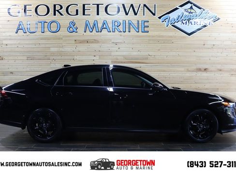 Used 2025 Honda Accord SE image 1