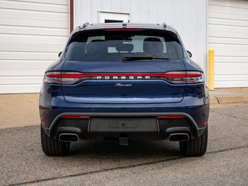 Used 2025 Porsche Macan image 6