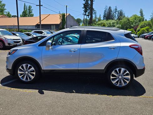 Used 2018 Buick Encore Preferred FWD image 2