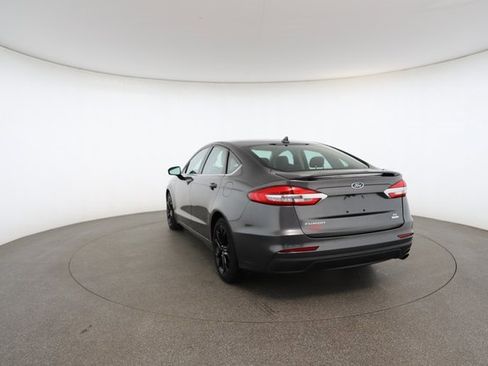 Used 2020 Ford Fusion SE w/ Equipment Group 151A image 12