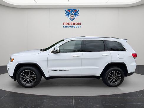 Used 2018 Jeep Grand Cherokee Limited w/ Trailer Tow Group IV AWD/4WD image 3