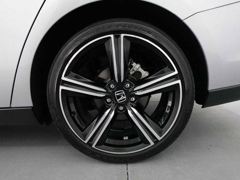 Certified 2024 Honda Accord Sport image 9