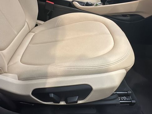 Used 2018 BMW X1 xDrive28i image 15