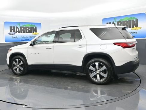 Used 2018 Chevrolet Traverse LT image 3