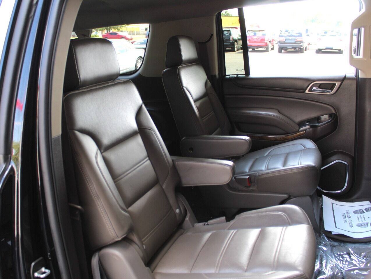 Used 2016 GMC Yukon XL Denali w/ Open Road Package AWD/4WD image 11