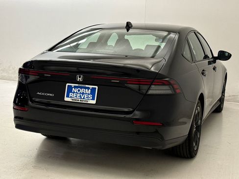 Certified 2025 Honda Accord SE image 9