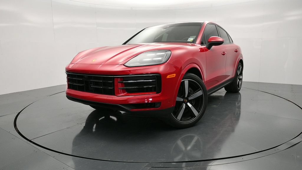 Certified 2025 Porsche Cayenne Coupe AWD/4WD image 1