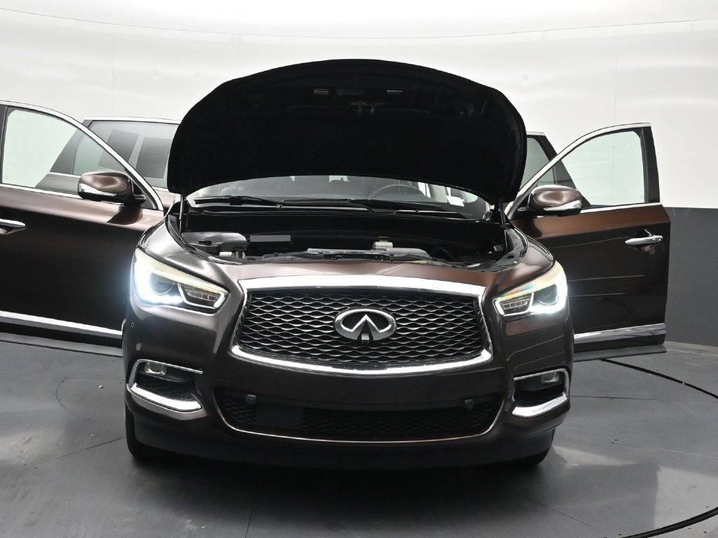 Used 2019 INFINITI QX60 Luxe w/ Essential Package FWD image 36